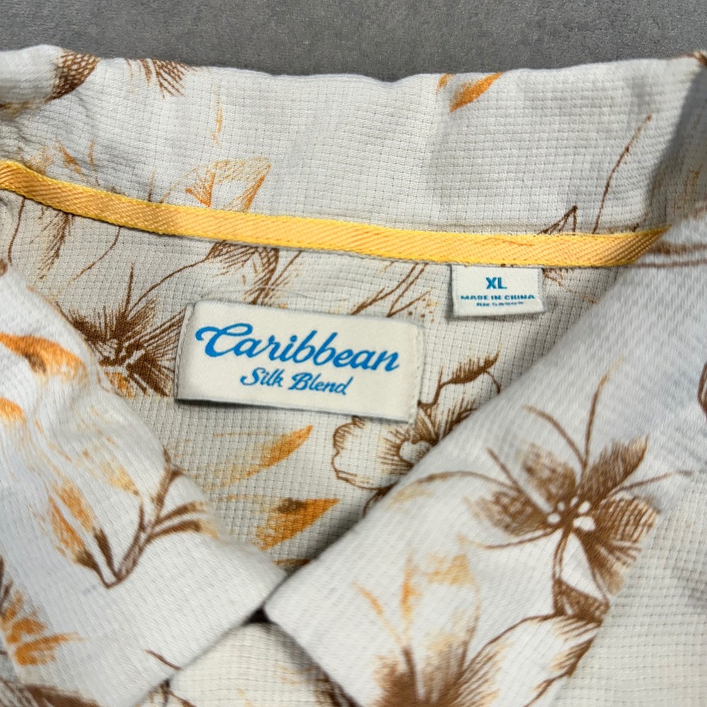 Caribbean Button Down Mens XL White Floral Silk Blend Tropical Shirt Excellent
